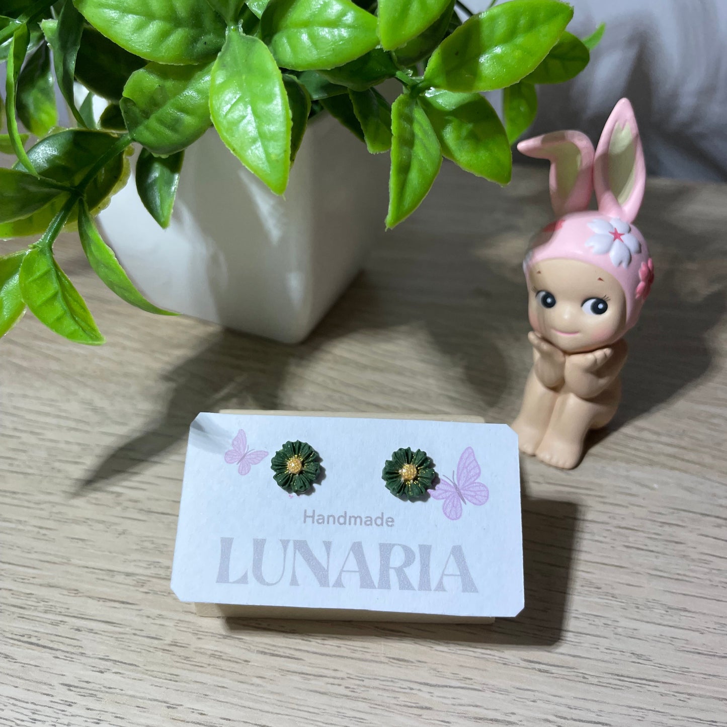 Daisy earrings